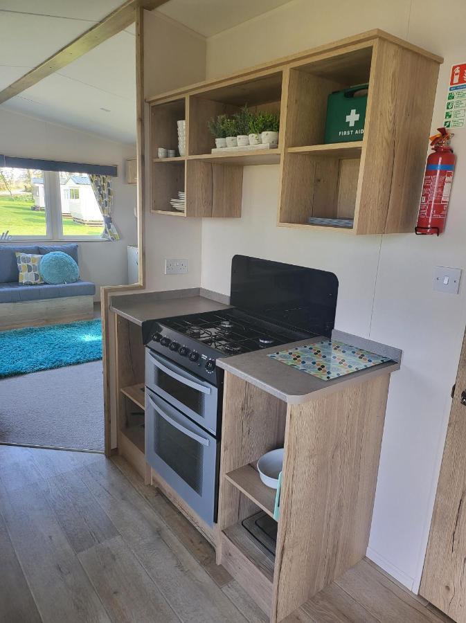 Blackmoor Farm - Caravan 6 Apartment Ludchurch Bagian luar foto